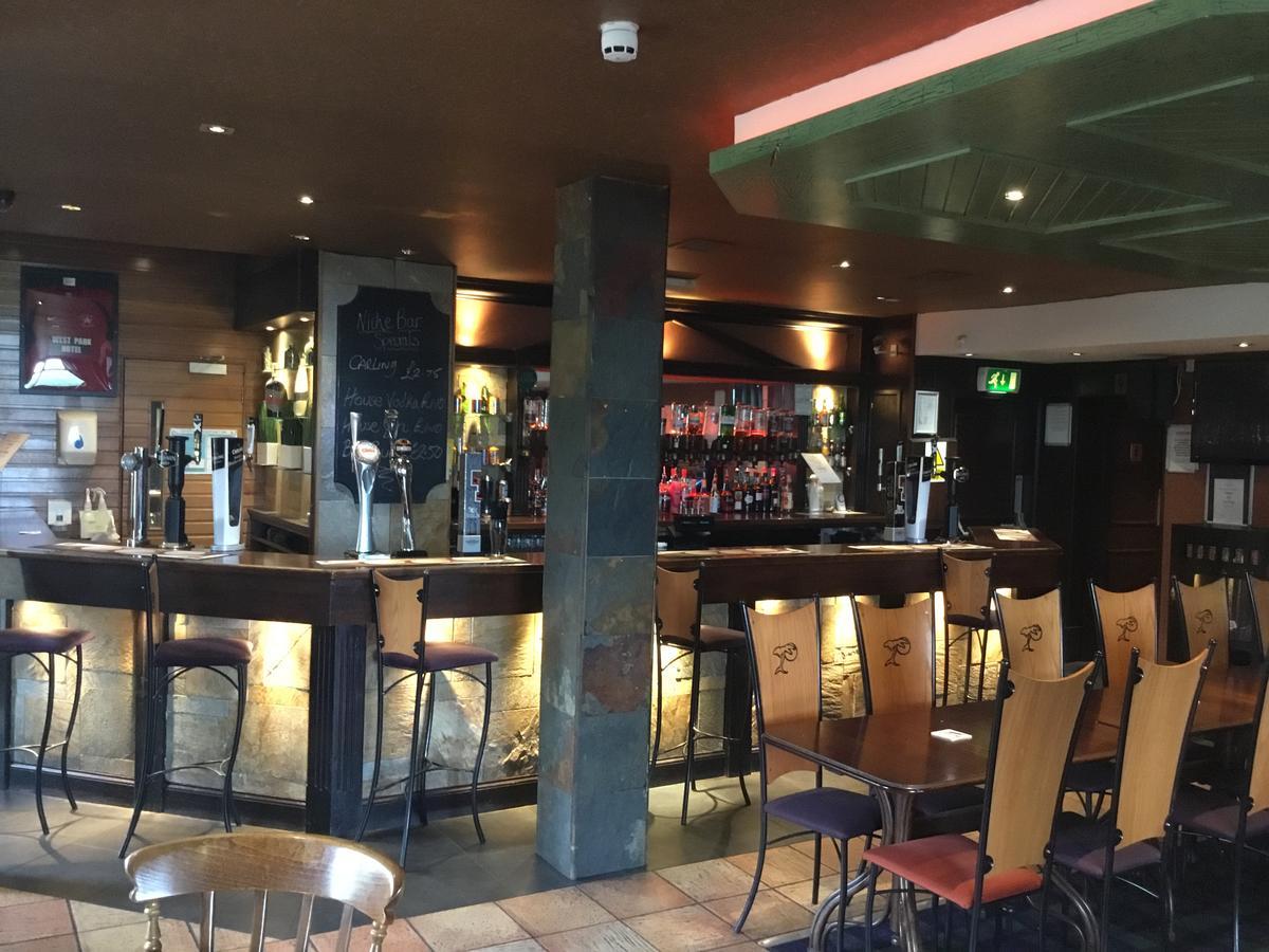 West Park Hotel Clydebank Ngoại thất bức ảnh